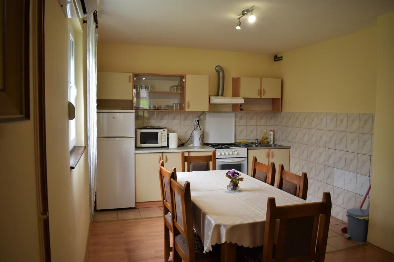 Apartments Sabljak Rakovica Exteriér fotografie